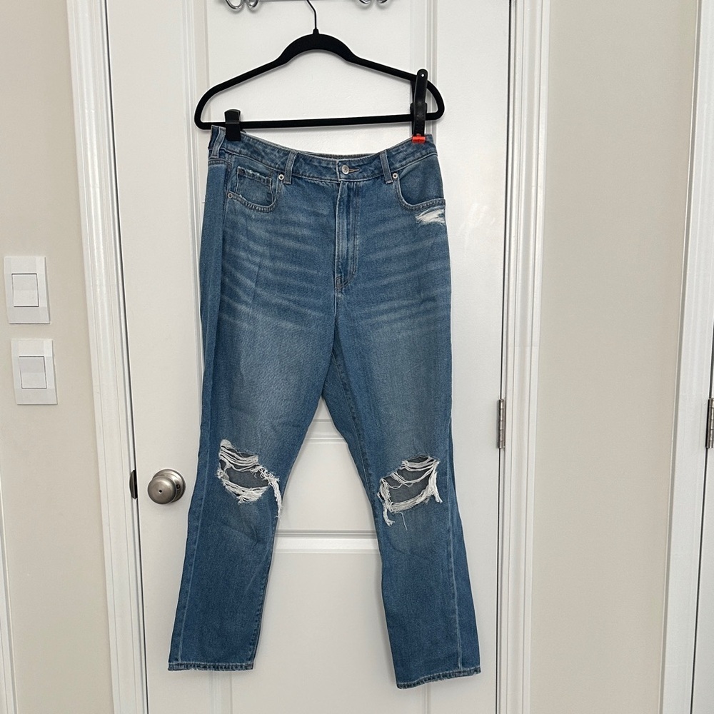 American Eagle Mom Jeans High Rise Distressed Ripped Blue Size 14 Regular